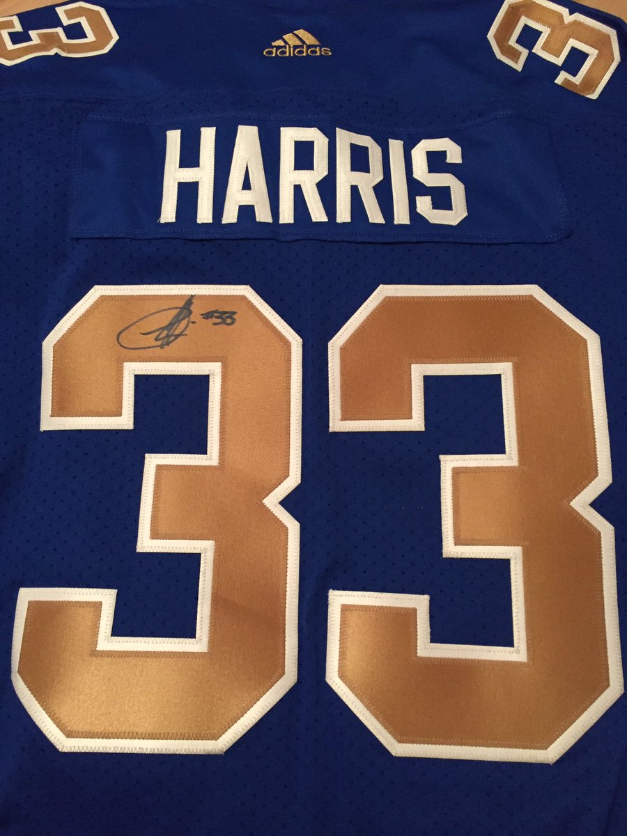 BlueandGold71's tweet photo. @Bomber_Reaper I will wear the golden Harris! #istandwithharris #freeharris  #ForTheW #WforHarris https://t.co/vY3DpG9Lt0
