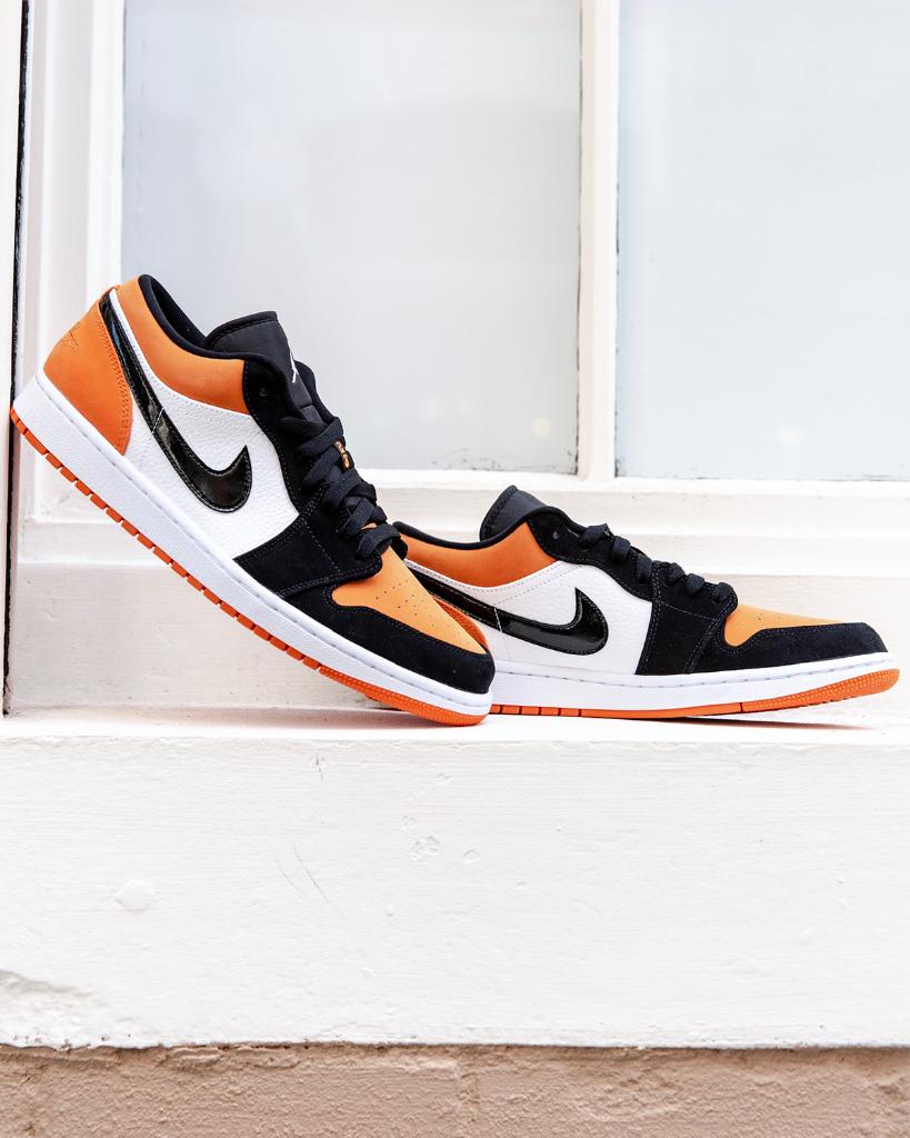 jordan 1 low foot locker