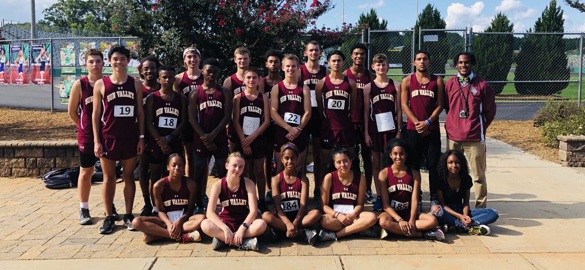 CoachJayyP's tweet image. Sun Valley Cross Country (Not all pictured) team at Weddington 2x2x2K meet. Words can not describe how the team is really coming together! #EmptyTheTank⛽️ #SvCrossCountry #TrustTheProcess #WaterThePlant 💦🌷
@svspartans @SVHS_Athletics1 @SVHSPrin_Dad @UCPSNCAthletics @AGHoulihan