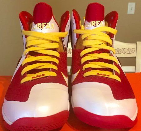 GrailMafia's tweet photo. Is it wrong to have my kid transfer High Schools just so I can get the PEs that come with being on that school’s hoop squad...I think not!!!🤯🔥🎓🤯🔥🎓🤯🔥🎓 #FairfaxPEs #Lebron9s #GrailMafia #GrailsOnly @Cortez72life @kustoo @JamarroBrown @bkzproblemchild https://t.co/NbgHLGaTBP