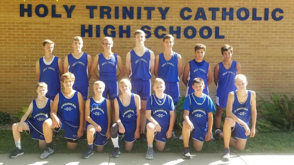 JohnHellige's tweet photo. 2019 Holy Trinity Catholic Cross Country #htccrosscountry @MattHellige31 https://t.co/LLTyduEKHm