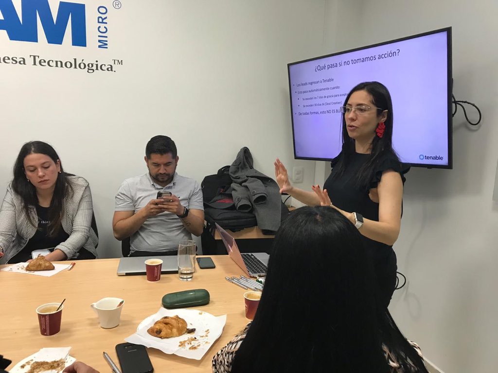 lizbeth_plaza's tweet photo. Hoy tuvimos un Workshop Comercial en @IngramMicroInc Colombia con canales existentes. Gracias al equipo de Ingram por tan excelente convocatoria.
#yosoytenable #onetenable #tenablesecurity #predictiveprioritization #cyberexposure https://t.co/O4bDnyhtBn