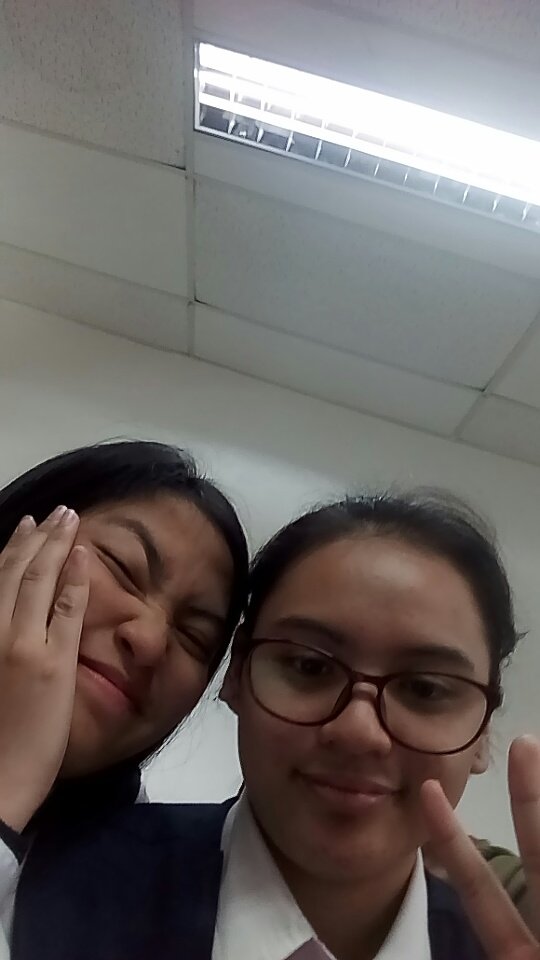 alliyahkathrine's tweet photo. #engapp #writtenwork4 #activity4 #hAhAhA #akwengakwenakami @itskatrina__ https://t.co/pbYyb1Rvk9