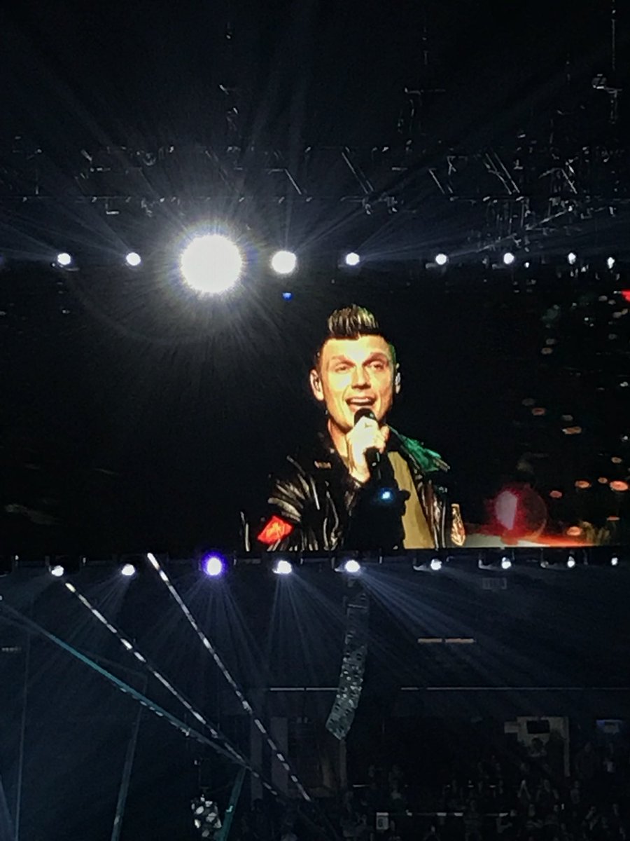 MrsScott2017's tweet photo. Take me back! #nickcarter #BSBMEM @backstreetboys @nickcarter https://t.co/02f2bhE7oR