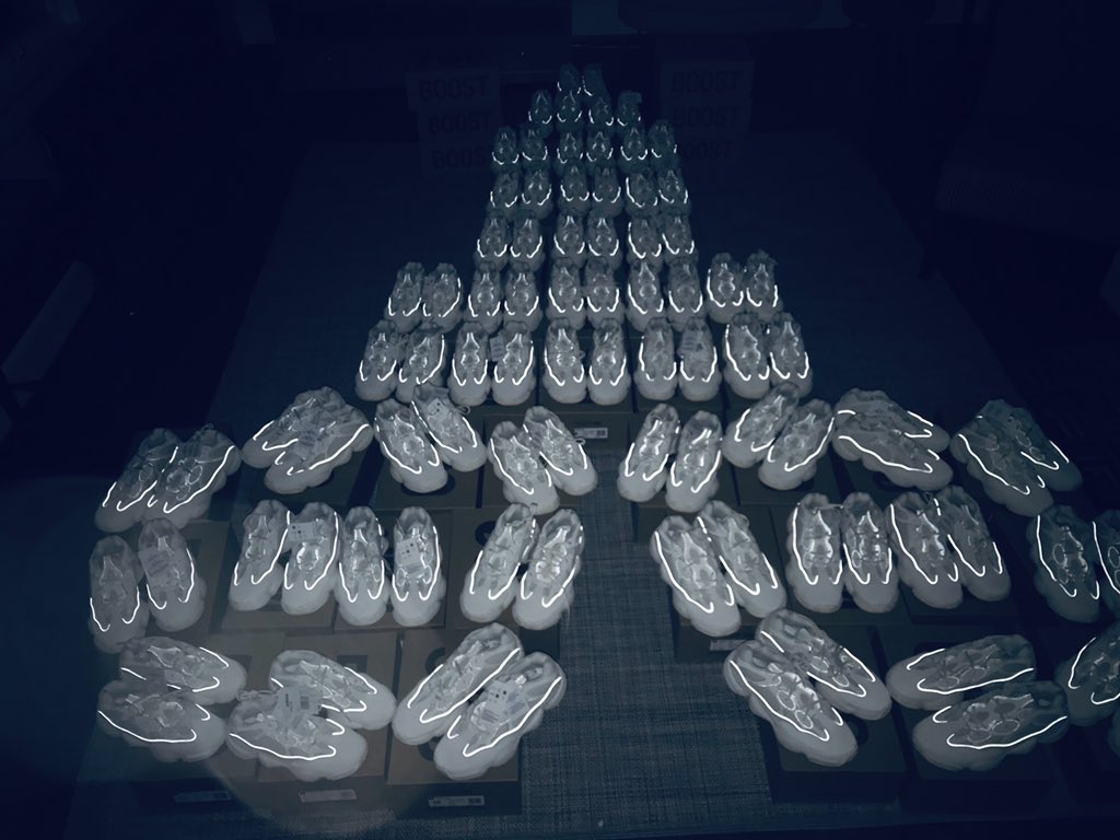 VinchTheGrinch's tweet photo. Boners are best at night @AMNotify @theKickStation https://t.co/NJeeYr1Dt4