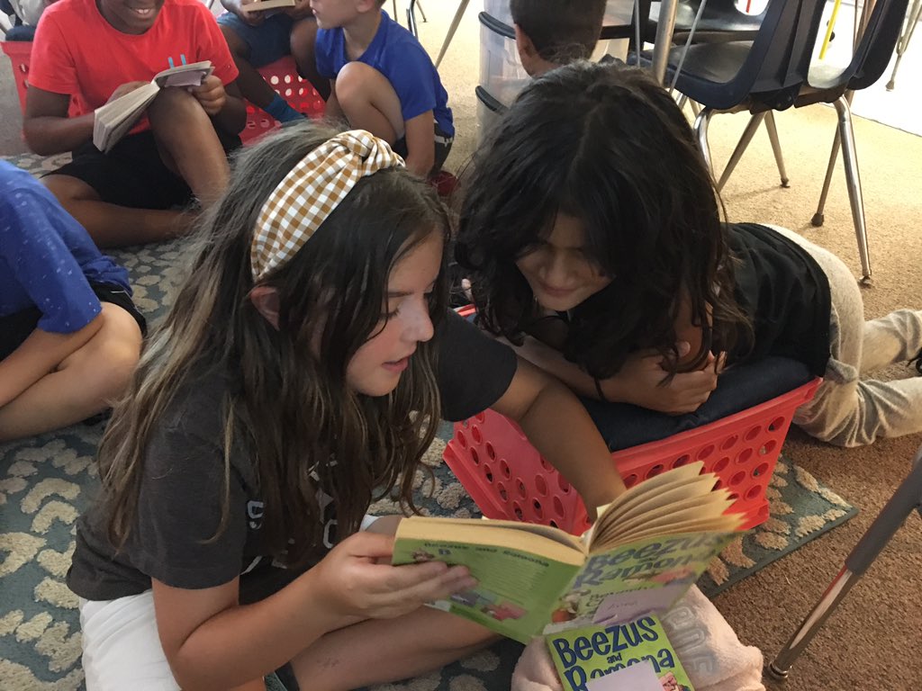 MrsChangGrove's tweet photo. Readers began book clubs today and talked about their novels using their sticky note jots. Can you see the excitement in their discussions? ๐ #RealisticFiction #BookClubs #PartnerDiscussions #LearnIngTogether #ReadingWorkshop @GroveAve220 https://t.co/ocBXmVPszq
