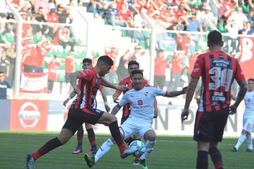 Abcdepor's tweet photo. #CopaTOTALArgentina 

@Independiente se impuso 1-0 ante @ClubPatronatoOf con gol de Domingo Blanco. Se clasificó a octavos de final de la  @Copa_Argentina donde enfrentará a @ClubDefensayJus https://t.co/adzA2mthYP