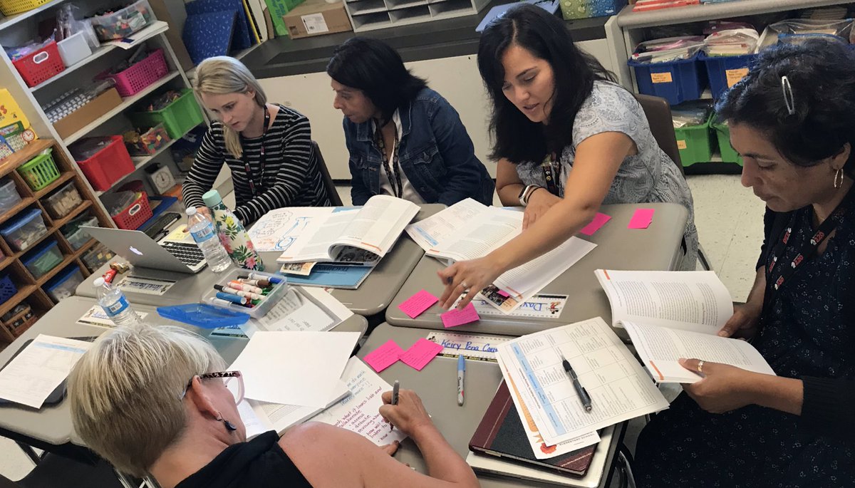 Our @SunnyHill220 intermediate team engaged in #InnovationViaInteraction today while exploring instructional models for teaching mathematics & setting math norms from #IntheMomentMath Great reflections today! Go 🐯 team! #learningzone @CArmendarizMxwl @DrGillSchultz