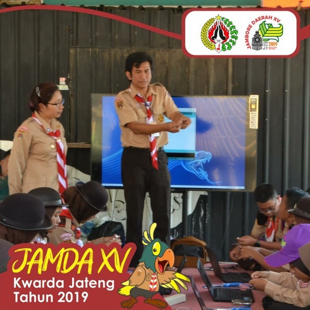 Pramuka_Jateng's tweet photo. -Zona Kekinian- 
Peserta belajar membuat Intenet of Things (IOT) bersama Kak Johandri dari Saka Milenia . #Jamda2019 https://t.co/TxQzxPk08C