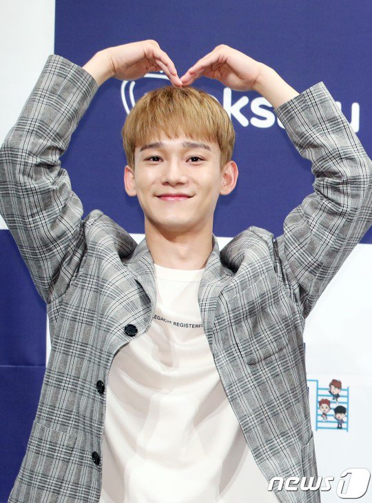 ChenUnionBR's tweet photo. (#INFO) 29.08.19 - CONFIRMADO!
2º álbum solo do #CHEN será lançado no início de outubro!!

🔗https://t.co/dzZjT4v2ZD https://t.co/zJImxk9vKn
