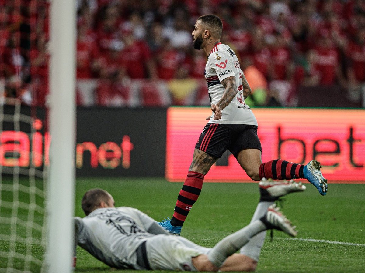 gabigol's tweet photo. Pode gritar Nação.. #AlôSemifinal ✔️

#Libertadores 
#IssoAquiÉFlamengo ❤️🖤

📸 Pedro Martins https://t.co/spv9VpIpeD