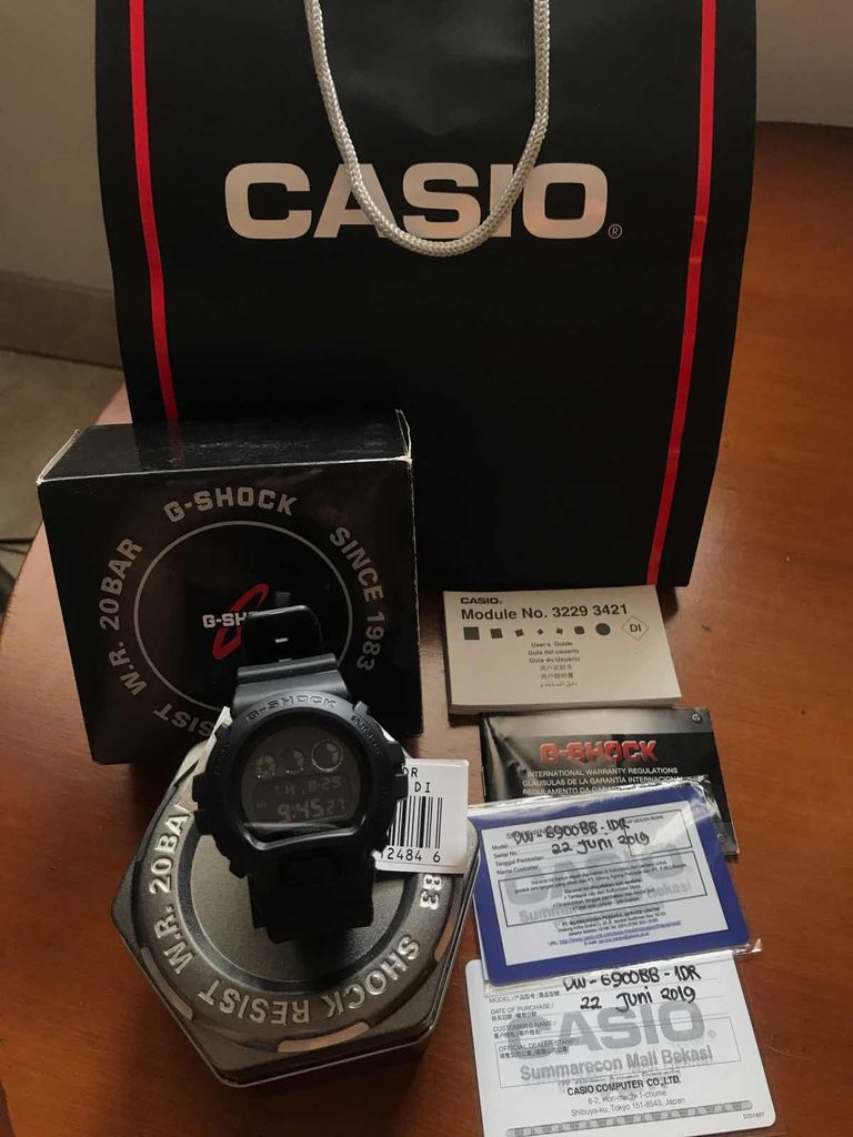 Dapatkan barang bekas berkualitas-ku, hanya di prelo.co.id/g-shock-dw-690…. #PreloID