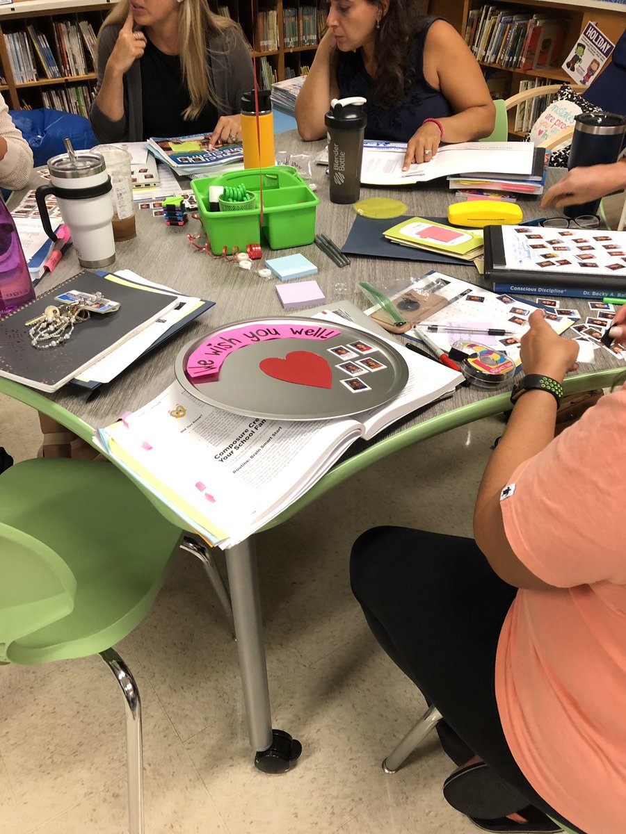 FortkampBre's tweet photo. We learned about @ConsciousD rituals & routines and then had time to make and take! #bettertogether https://t.co/0eaOsNqeG0