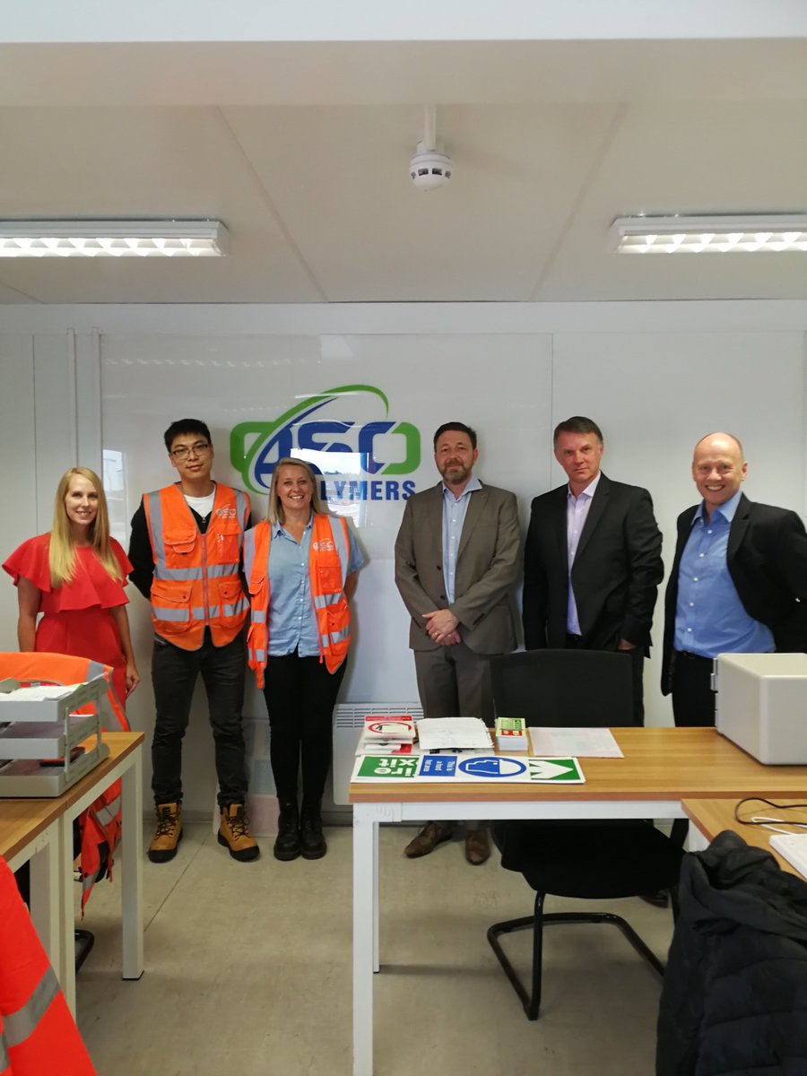 Ken_LCR_LEP's tweet photo. A big welcome to OSO Polymer UK from Leeds City Region. Great to visit Chinese investor OSO Polymer UK's new 90,000 sq ft facility in Leeds on Tuesday. More news on this in due course. 
Such a warm welcome, thank you. https://t.co/OuwzUOEBXZ