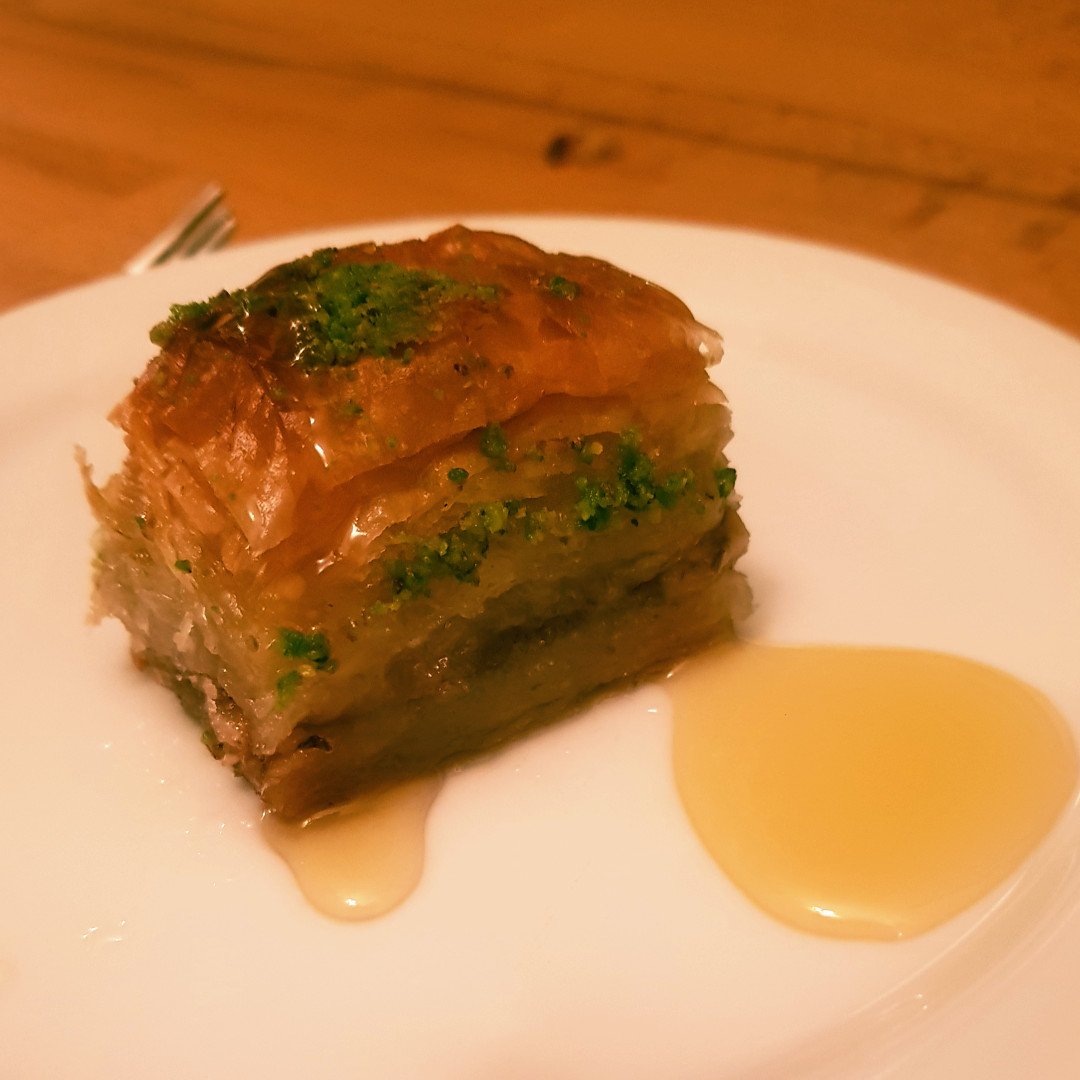 Grubnglug's tweet photo. @AtlantisGreek Pitshanger, Ealing. Authentic, fresh, delicious cuisine. Great meal deals plus friendly and genuine service from this family run Kratos of a restaurant. Try the Saganaki. #yum #greekfood https://t.co/nXS2x7sbdm