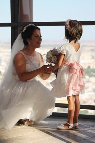 GyMbyPepelu's tweet photo. Cuando el amor te demuestra una vez más que no entiende de edades.
➡️Vive momentos únicos, vive #MomentosVeiraEventos 
❤️«Danos tus sueños y planearemos juntos»❤️
Para ➕ información y consultas no dudes en llamarnos o enviarnos WhatsApp: 676 50 89 99 / 💻 https://t.co/ezmjsTFiQI https://t.co/baTpbgc5R8