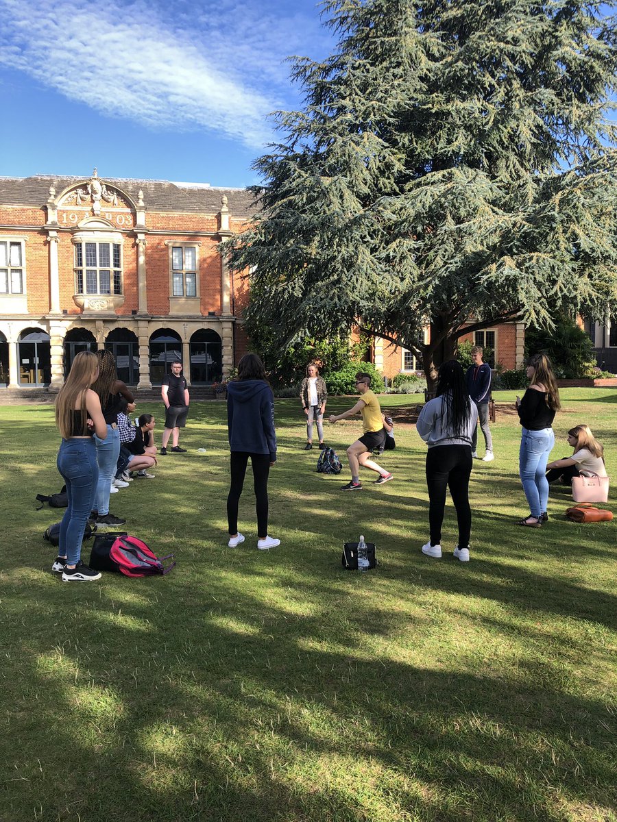 UniversifyEdu's tweet photo. No better way to start the morning than with a fun game on Somerville college lawn. 
.
.
.
#universify #universify2019 #summer #summer2019 #summercourses #games #funinthesun #wideningparticipation #education #educationalequality #access #outreach https://t.co/aexM4VH5a6