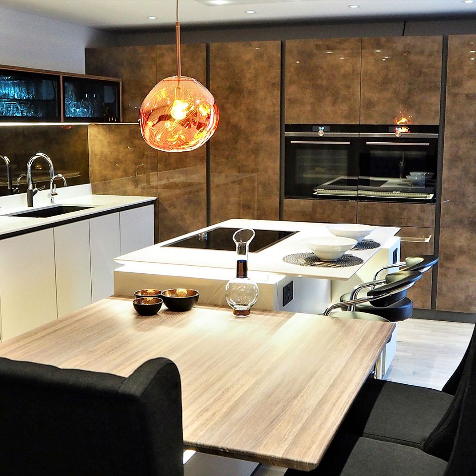hemingwaydes's tweet photo. Are you looking for a New Kitchen or Bedroom

Contact us today for a FREE quote...

#bespoke #fittedfurniture #fittedbedroom #madetoorder #familyrun #interior #interiordesign #homefurnishings  #bedroom #bedroomideas #joinery #farrowandball #smallbusiness #shoplocal https://t.co/HFUjY9zBQo
