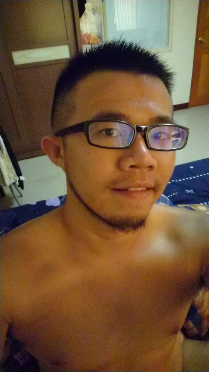 嘛～剛剛才發現有破千…
我沒什麼經營的說
放一張今天剛修完毛的照片
這樣應該就算完成破千的儀式吧！？