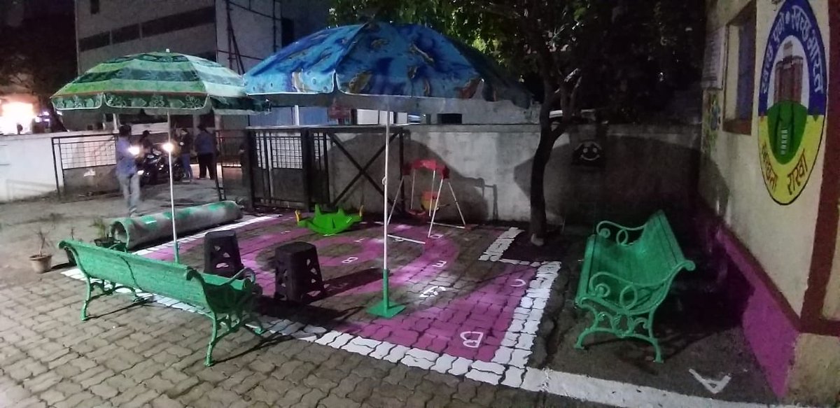 prakharjain90's tweet photo. Urban tactical intervention in Pune outside a maternity health centre by  @taru_edge @Ecofirst_India under @Urban95cm partnership between @BvLFoundation &amp; @PMCPune #ChildFriendlyPune #CaregiverFriendlyPune #citiesforkids #citiesforall https://t.co/oELoU2aitG