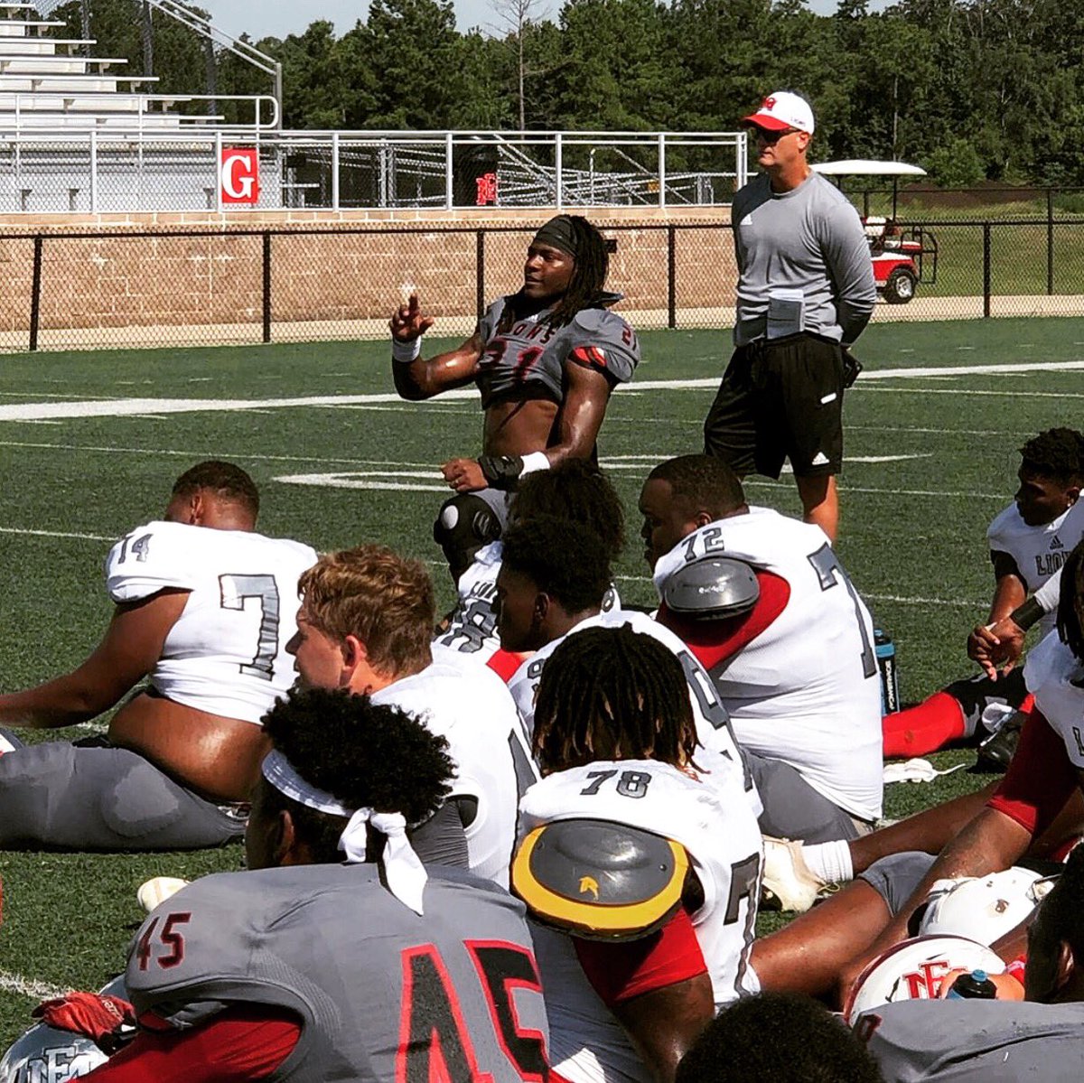 rip_lamexico's tweet photo. Itβs almost that time that I have been killing myself in prayer forπ€π€π―βΌοΈ The moment Iβve been stressing myself about. Iβm finally receiving the chance to suit up againππΎββοΈππΎππΎππ. #KickoffTomorrow #EMCC #ITSUPβ¬οΈβ¬οΈβ¬οΈππΎπ€πΎβΌοΈβΌοΈβΌοΈ #3IGG2οΈβ£1οΈβ£βββ #GoLionsπ¦πͺπΎπ https://t.co/pLzRbnKFHC