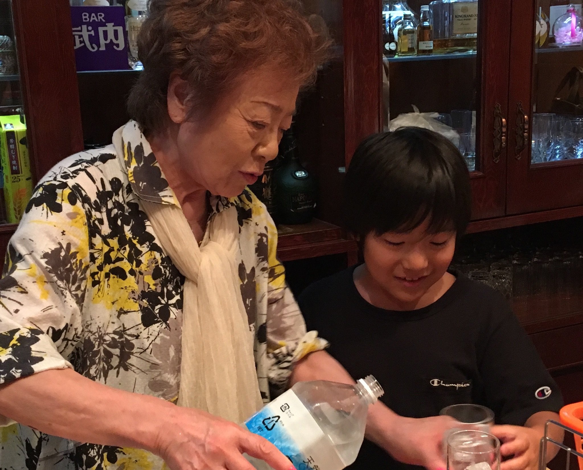 武内享 No Twitter オフクロと息子に酒を作ってもらったこの夏の思い出 笑