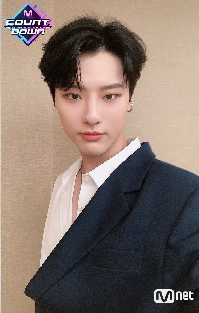 가요계를 밝힐 #FLASH #엑스원 ! #엠카운트다운 에서 파워풀한 퍼포먼스 전격공개! 심쿵할 준비 되셨나요~? 저녁 6시! 엠카로 와주세요~꼬옥~