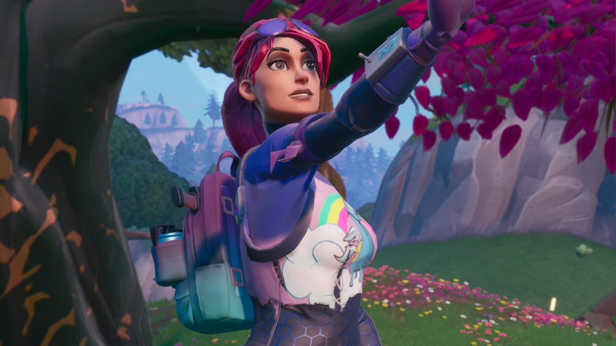 wayxra's tweet photo. I hate Fortnite in the moment but what I‘m not hating are these pictures🌝😂♥️ https://t.co/C5WyXjUAaT