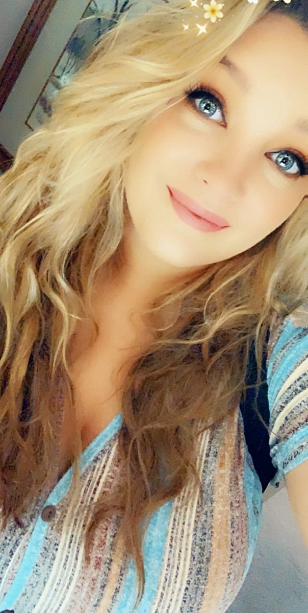 I’m really thankful for all of you, who have supported me  personally or professionally. Thank you so much for being in my life!!💗
#feelingblessed
#Mlotters #MlottersNation