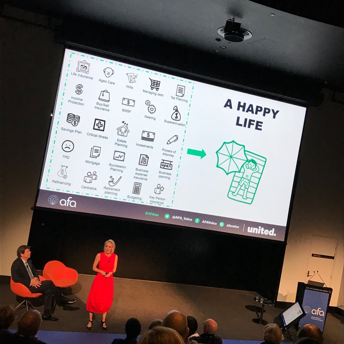 DiannaGoss's tweet photo. Another outstanding session featuring Kim Payne, (9Rok) and Marc Bineham, focussing on “Using Value to Grow Your Business” ~ What’s your Human Value Proposition?  Are your clients feeling ‘Heard, Valued + Understood’?  #AFAConference19 #AFAau ⁦@AFA_Voice⁩ https://t.co/aniZBQM8Bm