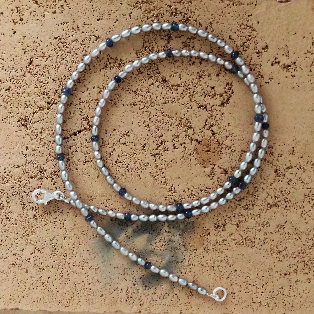pearl_lacatella's tweet photo. Edle Perlenkette mit echtem Saphir https://t.co/9iYPew42qx
#Perlenschmuck #jewelry #schmuck #zuchtperlen #akoyaperlen #earrings #pearljewelry #jewelrylovers #halskette #geschenkidee #hochzeit #jewelrydesign #tahitiperlen #Perlenketten #pearlnecklace https://t.co/gkWliZ0SlD