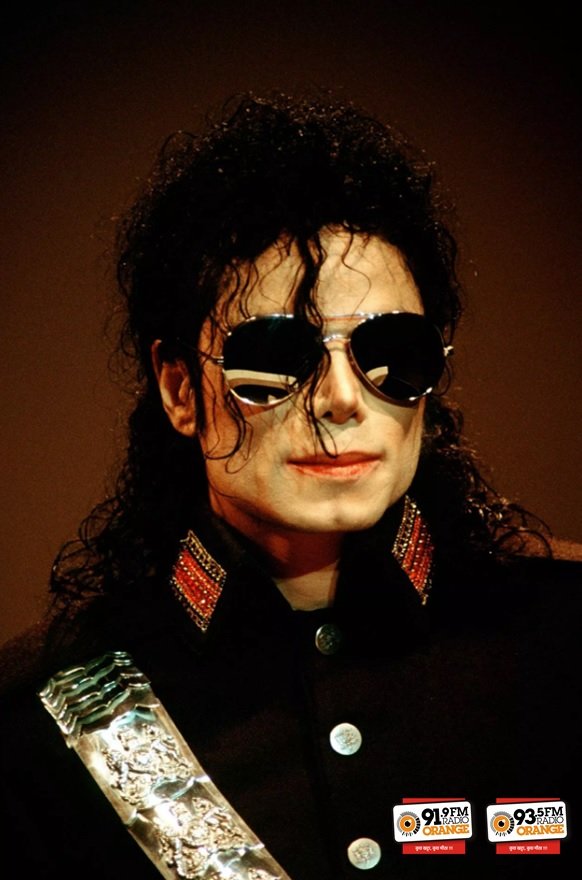 radioorangefm's tweet photo. #OrangeUpdates
Remembering the #KinfOfPop
He won the world with everything he had.
Happy Birthday to the legend #MichaelJackson https://t.co/vvEUNjvPhW