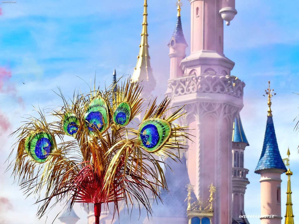 InsideDlpCastle's tweet photo. Bonjour à toutes et à tous ✨🌴
Hi everyone ✨🌴
#DisneylandParis #dlpl https://t.co/J4RAgdEReg