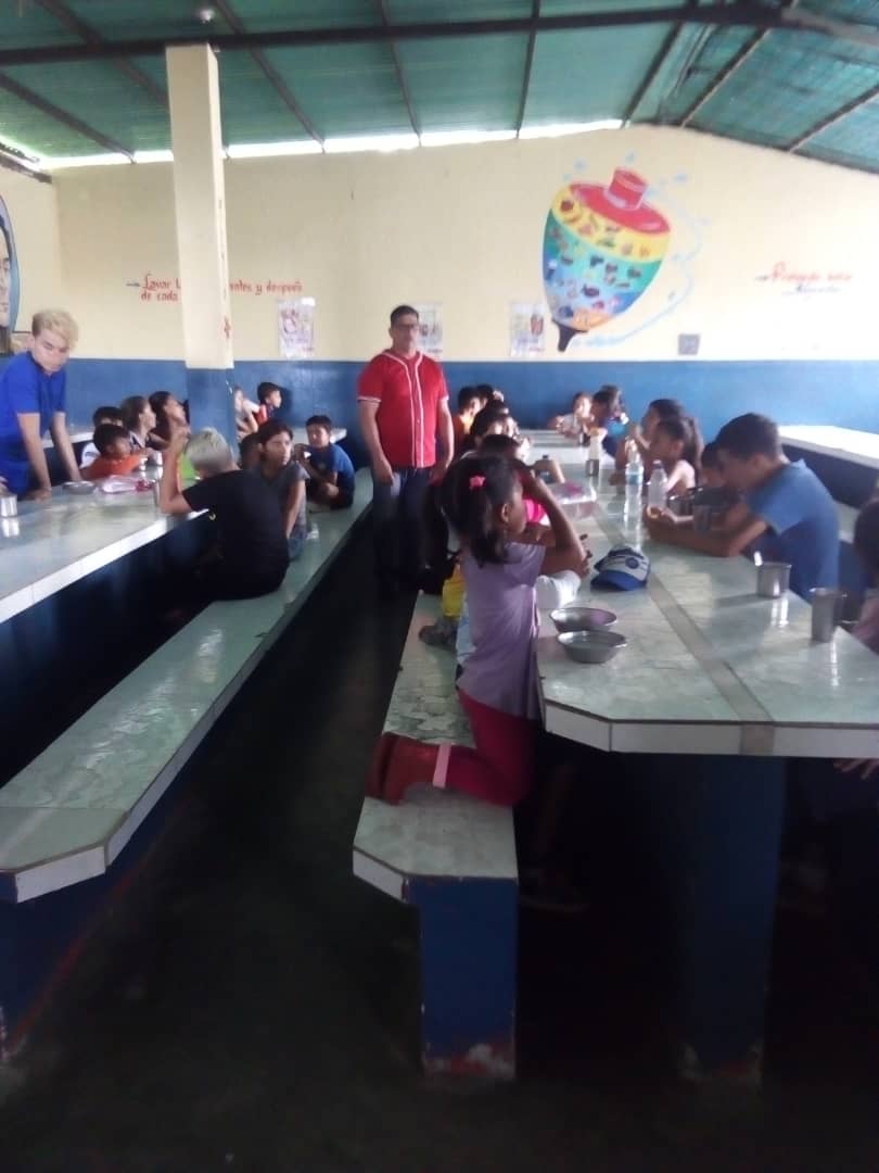 Segundo dia del Plan Vacacional "Escuelas Abiertas" donde se lleva a cabo una serie de actividades deportivas y recreativas, con la presencia de nuestro supervisor del SAE, Prof. Jose Aguilar.