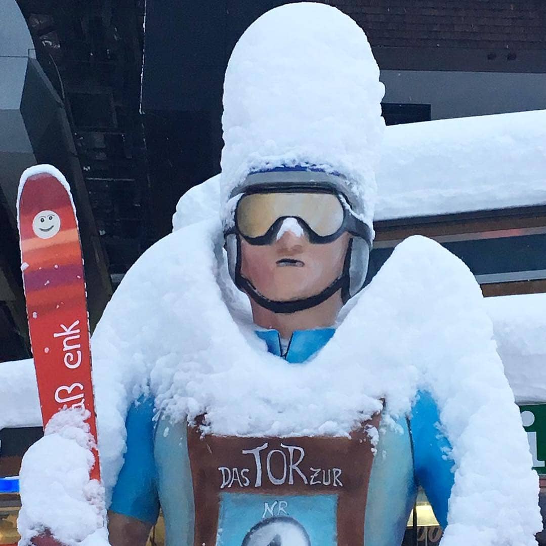 Soldenmen! ❄🌞⛄ skiresort: #soelden #austrianalps🇦🇹 | Photo credit© <a href="/soeldencom/">Sölden / Soelden</a> 
#oetztal#ötztal#tyrol#solden#soelden#skilift#ski#skiing#skiholidays#skiresort#зёльден#skiingtime#austria#skiresorts#skiaustria#austriavacations#powderskiing#powderski#osterreich#iloveskiing#go4ski