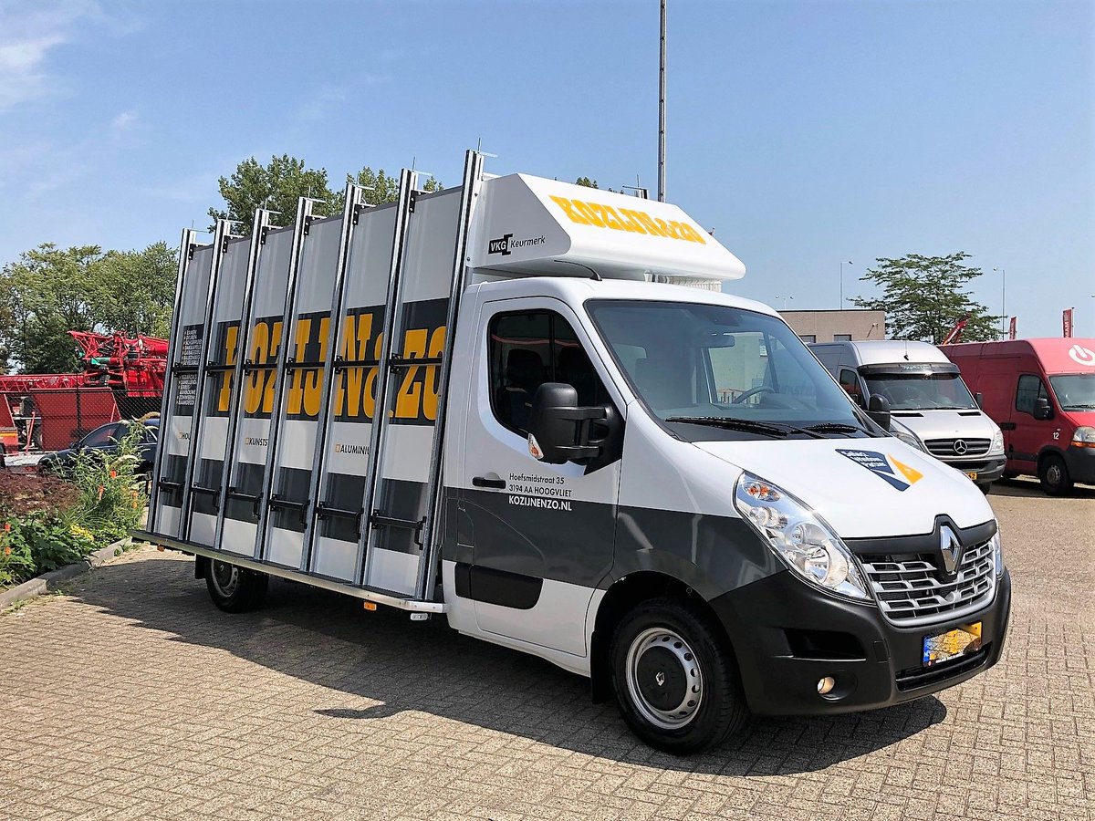 DoolaardBV's tweet photo. In de categorie fraaie glasrestelen hebben we er weer een toegevoegd aan het wagenpark van Kozijn&amp;Zo uit Hoogvliet. Hiermee kunnen weer vele kozijnen, schuifpuien, deuren etc op professionele wijze geplaatst worden. Hartelijk dank weer voor de mooie opdracht! https://t.co/dukSjOeote