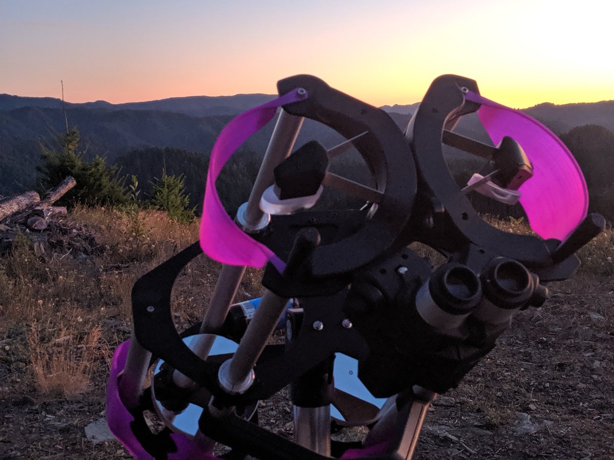 AnalogSkyCo's tweet photo. Beautiful night out at Linslaw! Seeing so steady we were catching glimpses of Cassini Division at 29x. Darkness fell and M13 was easily naked eye visible. #astronomy #amateurastronomy #stargazing #telescopes #telescopemaking #binoculars #binoscope #analogskydrifter #analogsky https://t.co/GGhCIzevfn