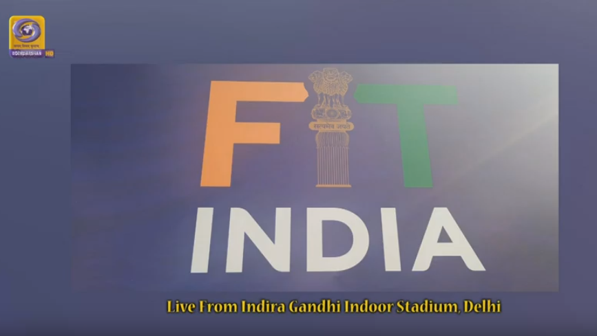 DDNational's tweet photo. MISSED the launch of #FitIndiaMovement by PM @narendramodi on @DDNational this morning?? 
JUST CLICK HERE &amp; WATCH : https://t.co/wPVpRDXRfU

@PMOIndia @PrakashJavdekar @KirenRijiju @PIB_India @Media_SAI @prasarbharati @PBNS_India @mediasurya @shashidigital @supriyasahuias https://t.co/1mLpnixE9r