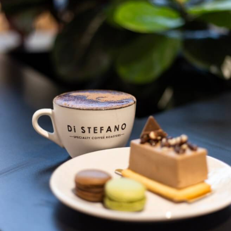 This is what we call heavenly, freshly made Di Stefano coffeecappuccino with a side of yum! 
#distefanocofffee #cappuccino #coffeelovers #coffeetime #sydneycoffee