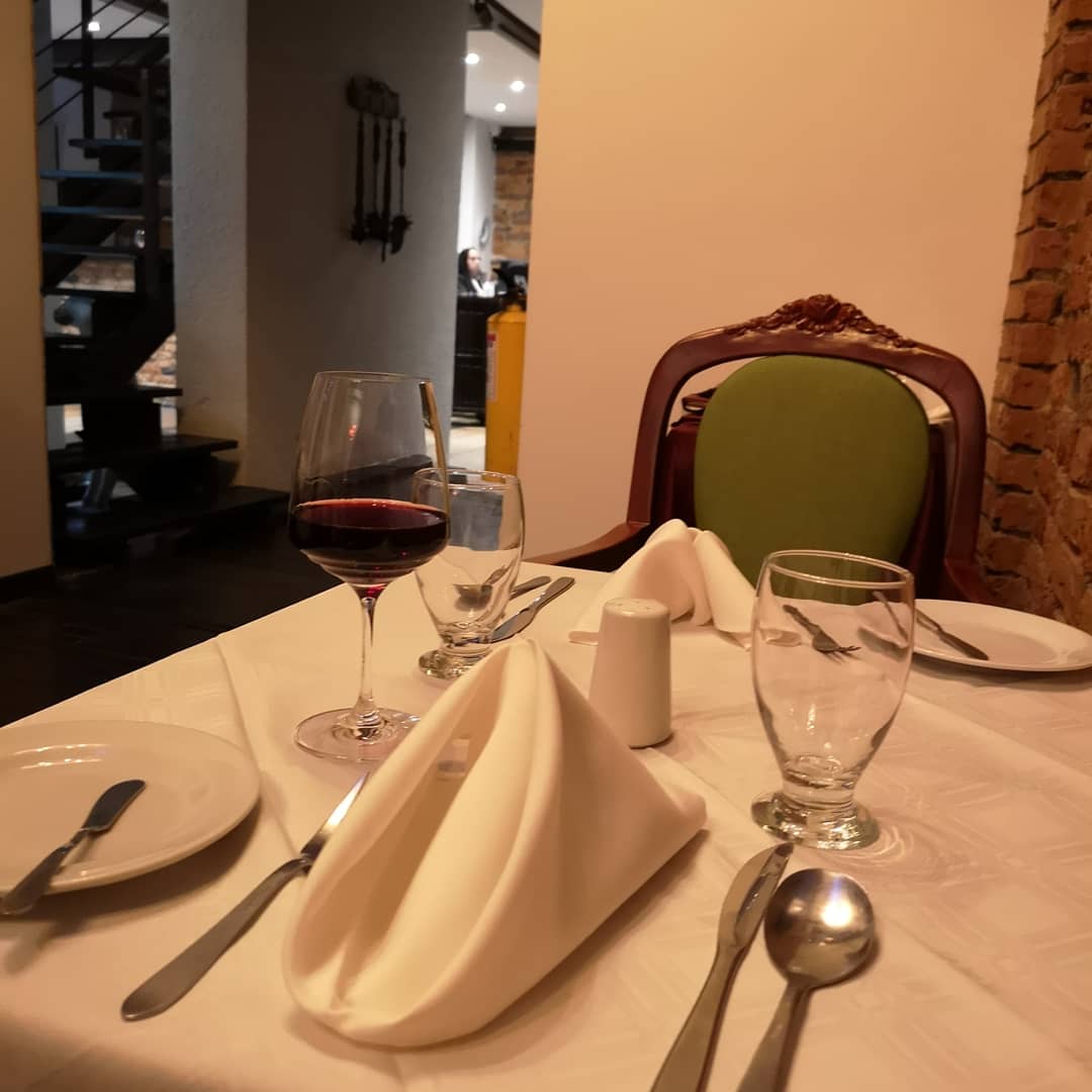 MarceRozoCousin's tweet photo. Visitando la nueva ubicación del restaurante Pozzetto puede disfrutar del tradicional sabor de sus preparaciones,resaltando el buen servicio a la mesa que siempre los ha caracterizado;se brinda un espacio acojedor con mejor distribución, diseño. elegancia y ambientación orientado https://t.co/vP1AsDB5BH