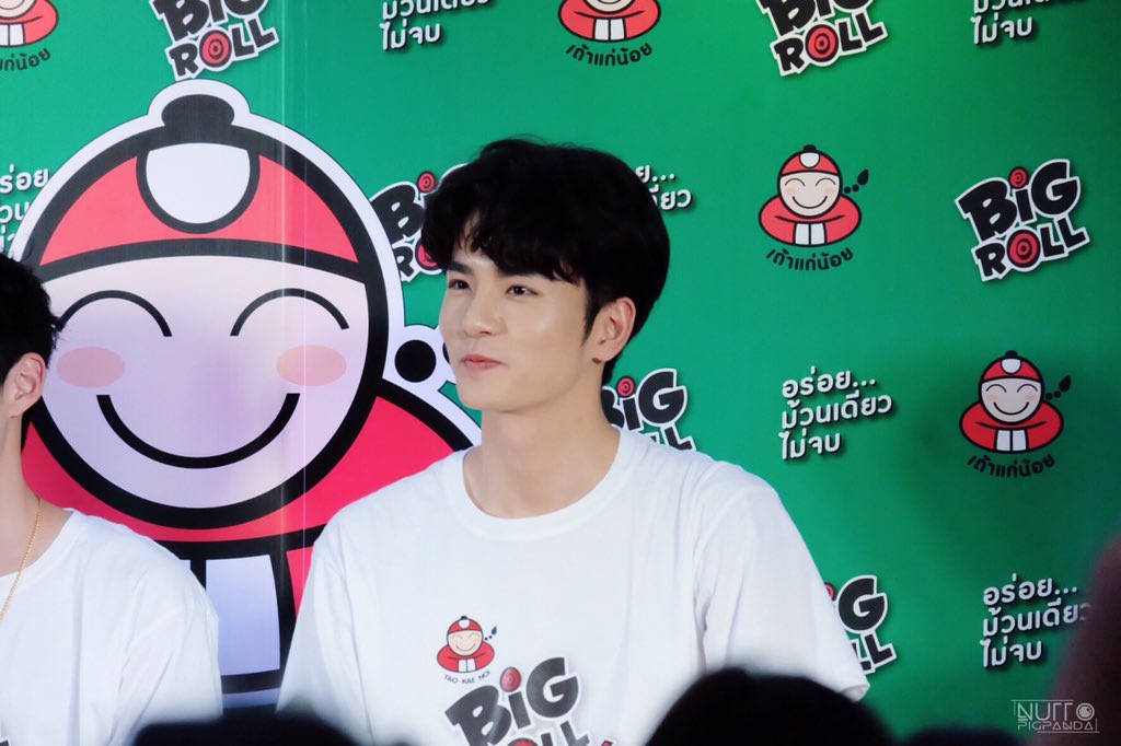 Nuttopigpanda's tweet photo. คิดถึงคุณเค้าจังเลยคับบบบ 💛
#CaesarWu #CaesarWuTH 
#吴希泽 #อู๋ซีเจ๋อ #wuxize https://t.co/kmHfaAsdsQ