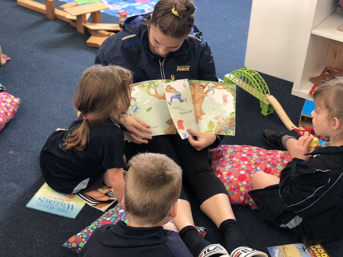 First day working on the #WeMarist Remar Solidarity Camp in Mullewa! Cleaning up the Pioneer Cemetary and working in the classrooms at Our Lady of Mount Carmel. <a href="/NewmanCollegeWA/">Newman College</a> <a href="/Dan_Lynch1/">Daniel Lynch</a> <a href="/johnfinneran/">John Finneran</a> <a href="/LisaFogliani/">Lisa Fogliani</a>