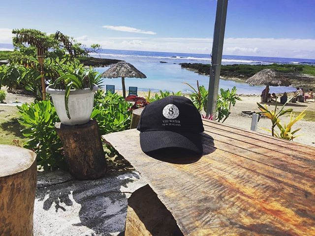8waterNZ's tweet photo. How's this for a work bench?? We could get used to this!! ���😍🏝🏝
.
.
.
#work #hustle #workingholiday #entrepreneur #business #grind #lovinglife #loveyourwork #beautiful #beach #islandlife #islandstyle #instagood #Vanuatu #newzealand #8WaterNZ https://t.co/bvGJqZOzPd