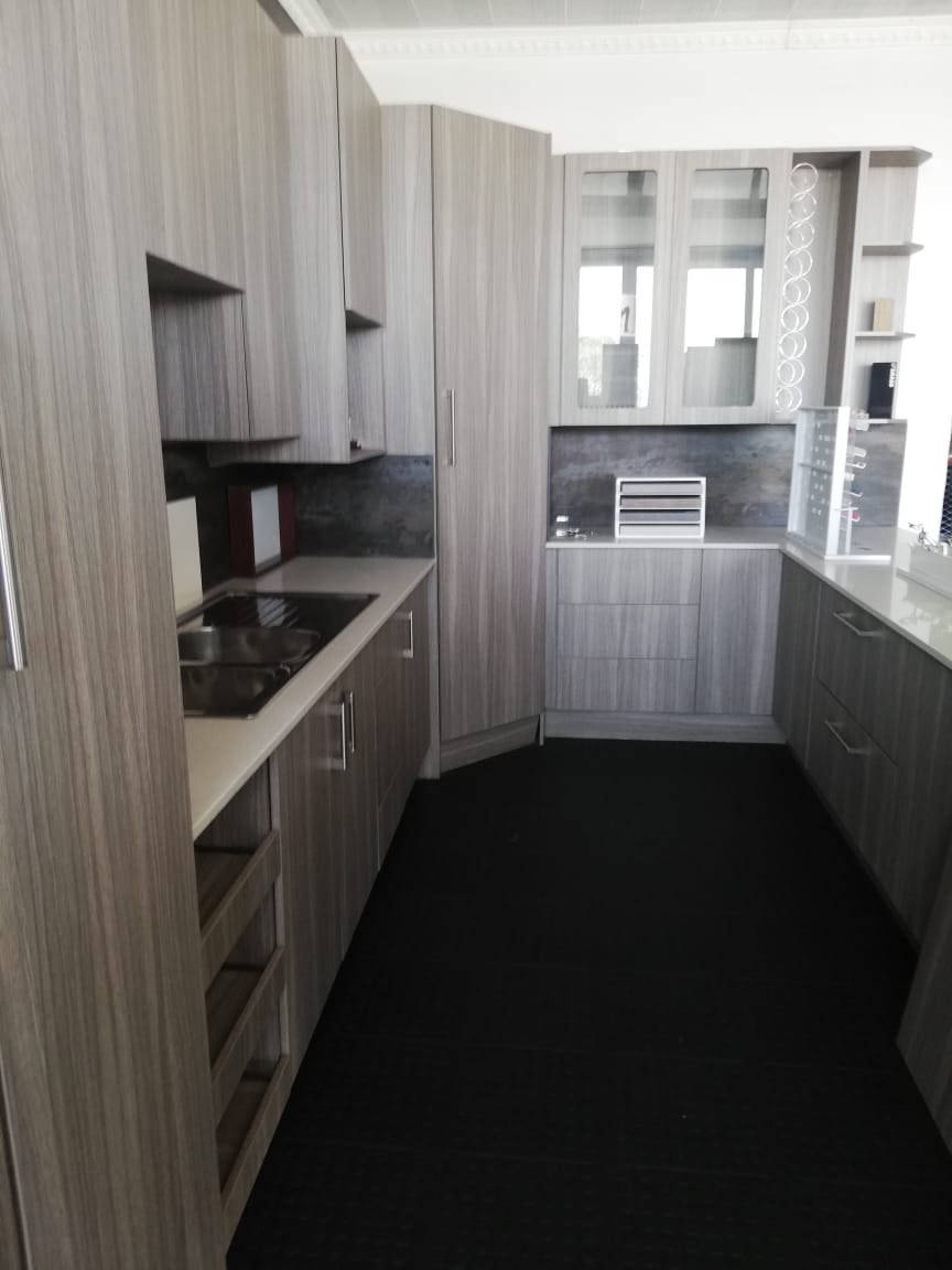 Tyrone_Mkansi's tweet photo. Custom-made, superior quality and luxury furniture #WeCare
#WeDelight
#WeDeliver
For all your home furniture needs, contact: tyronesbusiso@Gmail.com /Whatsapp +27658484936 @Tyrone_Mkansi https://t.co/e3bja78rFg