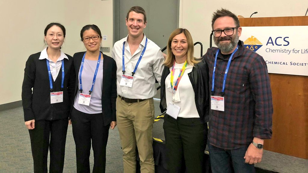 Thanks a lot @MattRPratt and Jiaoyang Jiang for organizing a wonderful GlcNAc symposium at #ACSSanDiego #glycotime. @ChemEurJ @ChemistryOpen Editor Francesca Novara was there to witness the brilliant talks by @drcmwoo and Michael Boyce sponsored by @ChemBioChem #ChemBioTalents.