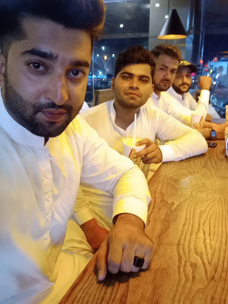 ItxHero1's tweet photo. Happy birthday to you Rj may you live long Allah bless you enjoy your day. #2ndBoy❤️😘
@AbdulRehmann__ https://t.co/X9dXOQqQGP
