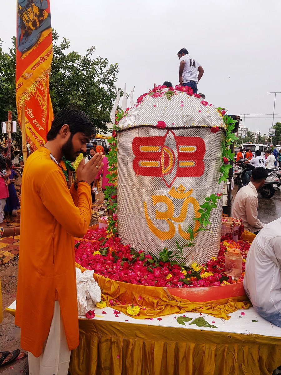 KavadYatra's tweet photo. Glimpse of KAVAD YATRA 2019

#navnath https://t.co/qgJ61toHXI