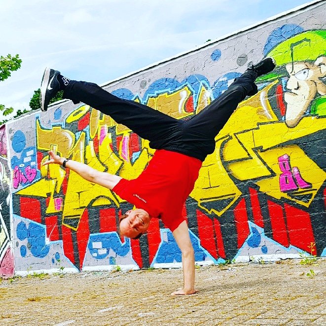 Jurij_Ils's tweet photo. Breakdance begeistert :)

#jugendwerk_deutschland
@Jugendwerk1 https://t.co/DaJtBICLhr