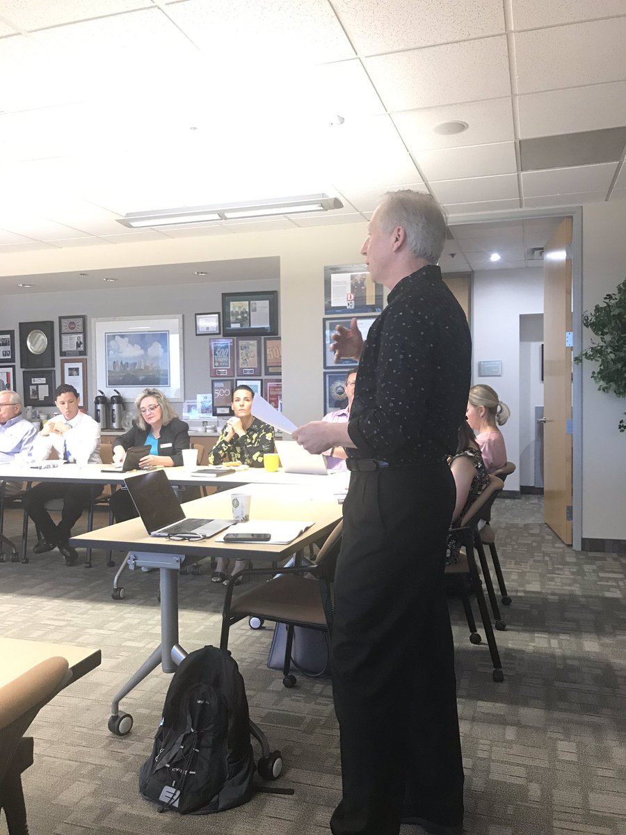 gwickes's tweet image. The favorite @SMBdallas roundtable format kicking off with @jimdavid 
Social media tips for local and reputation management 
#smbdallas