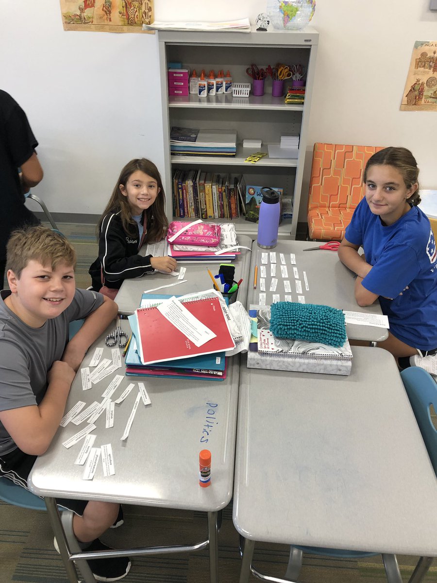 odonnellk2018's tweet image. Thinking Like Historians today...first Dump &amp;amp; Clump of the year...categorizing their vocabulary 😊 #creatingourcavalry @AFMSChargers